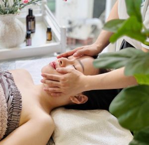 Top 5 câu hỏi thường gặp về phương pháp "Healing khuôn mặt"